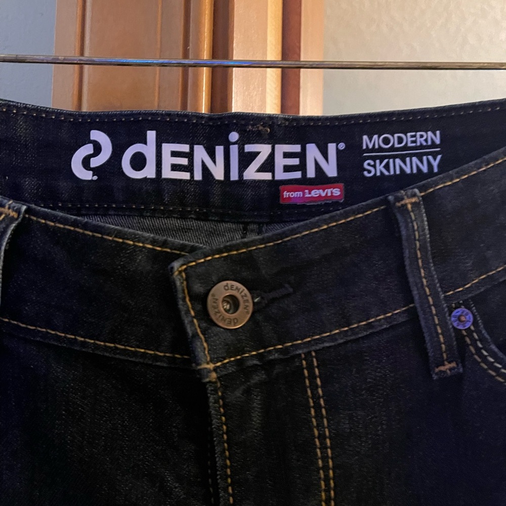 DENIZEN “Modern Skinny” Denim